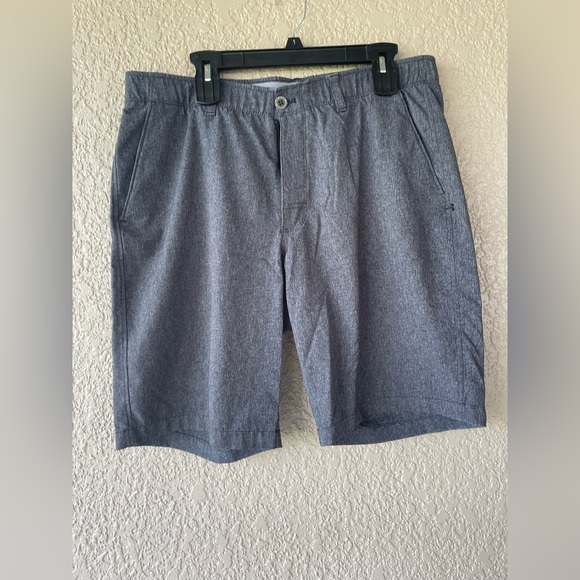 Under Armour Men's Charcoal Shorts - Picture 1 of 2